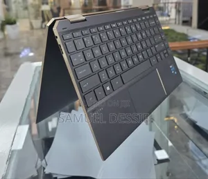 New Laptop HP Spectre X360 13 8GB Intel Core i5 SSD 512GB