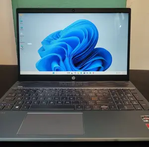 New Laptop HP Pavilion 15 8GB AMD Ryzen 5 SSD 512GB