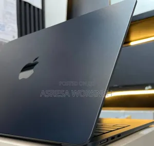 New Laptop Apple MacBook Air 16GB SSD 512GB