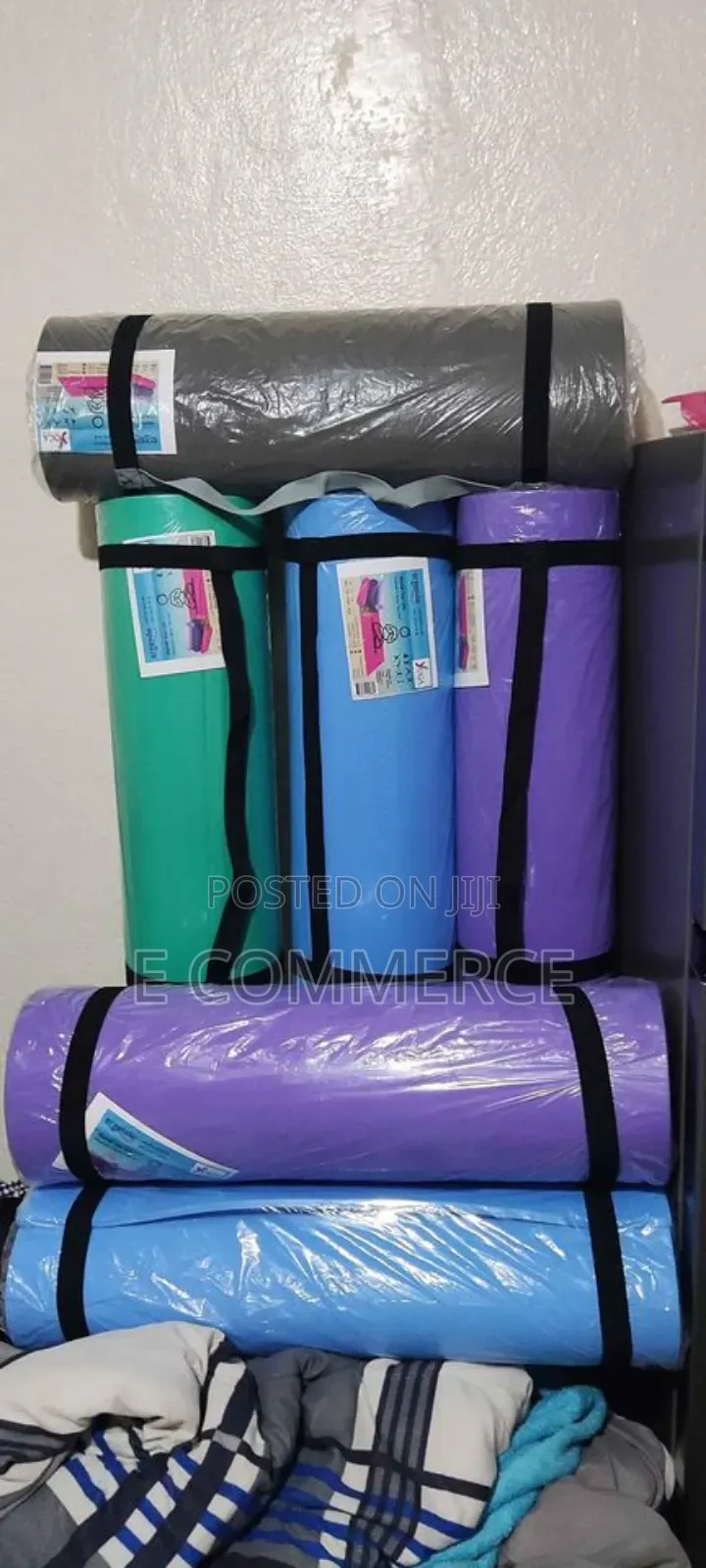ትልቁ (Larger) Yoga Mat