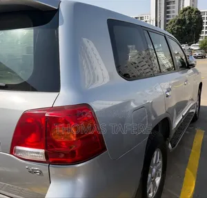 Toyota Land Cruiser 2016