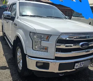 Ford F-150 Lariat 4x2 SuperCab Styleside 6.5 ft. box 145 in. WB 2020