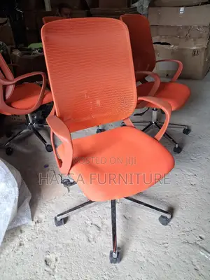 Medium Back Mesh Chair