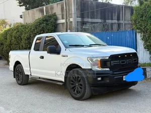 Ford F-150 XL 4x2 Regular Cab Styleside 6.5 ft. box 122 in. WB 2018