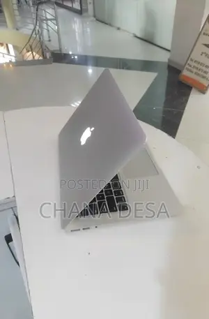 New Laptop Apple MacBook Air 2025 M4 13-inch 4GB Apple M1 Max SSD 256GB