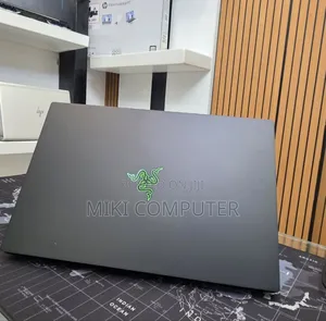 New Laptop Razer Blade 16GB Intel Core i7 SSD 512GB