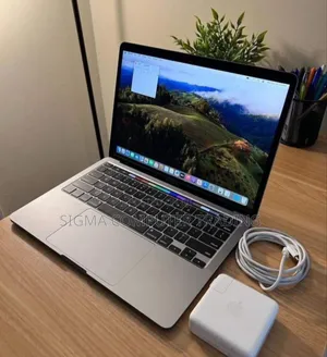 New Laptop Apple MacBook Pro M1 8GB Apple M1 SSD 256GB