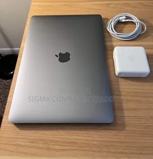 New Laptop Apple MacBook Pro M1 8GB Apple M1 SSD 256GB