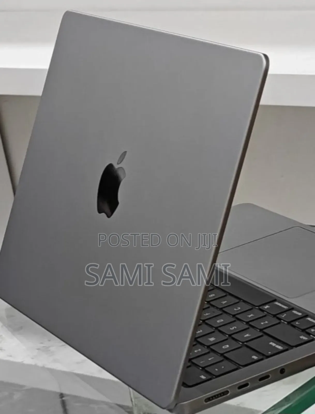 New Laptop Apple MacBook Pro 2023 M3 14-inch 8GB Apple M3 Pro SSD 512GB
