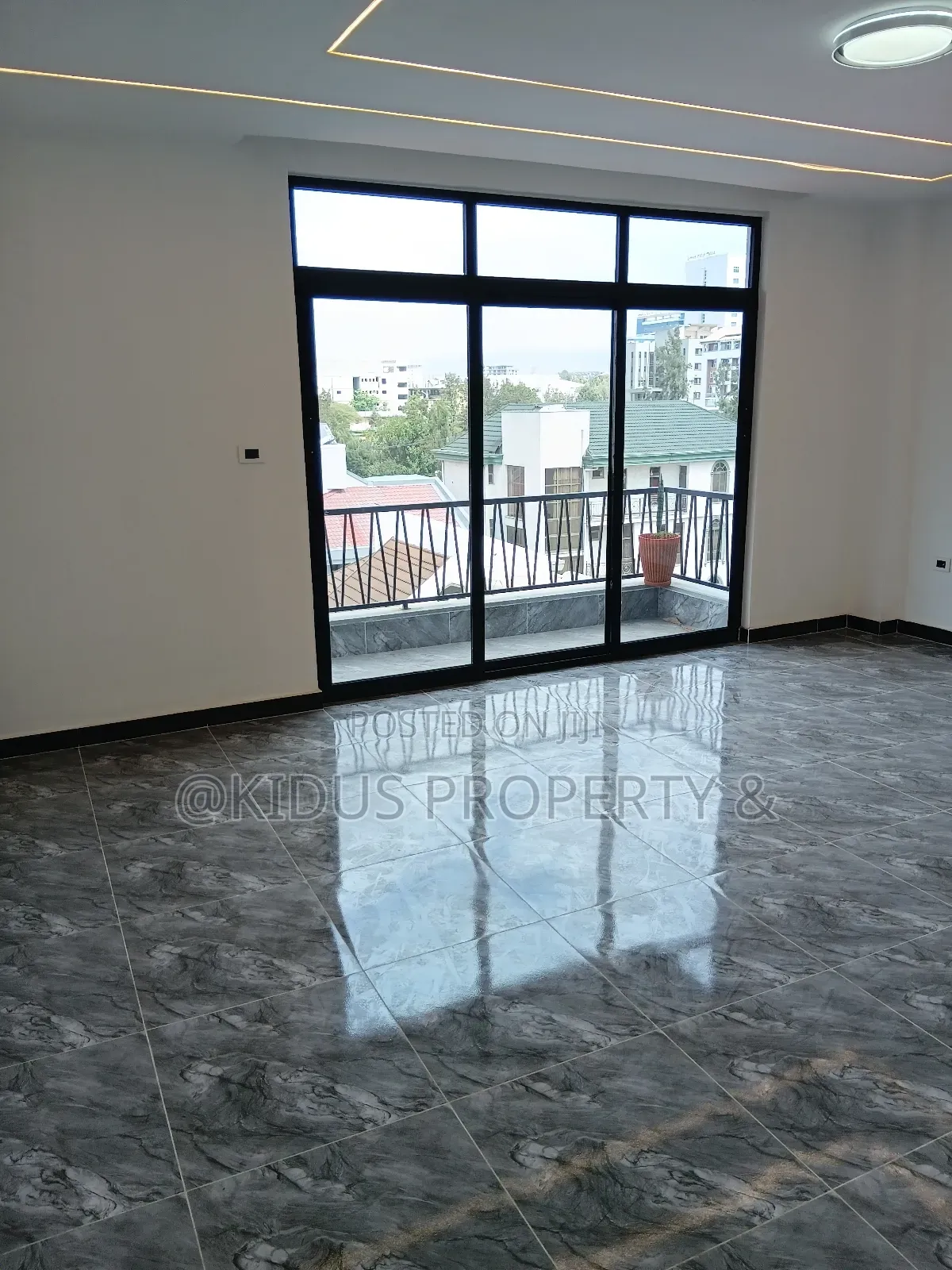 2bdrm Apartment in Adot(Lafto Mall), Lideta for rent