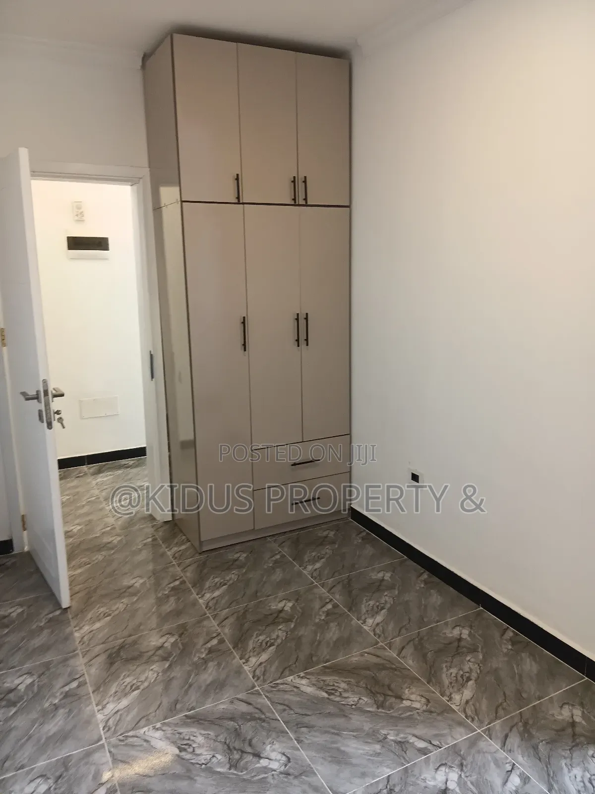 2bdrm Apartment in Adot(Lafto Mall), Lideta for rent