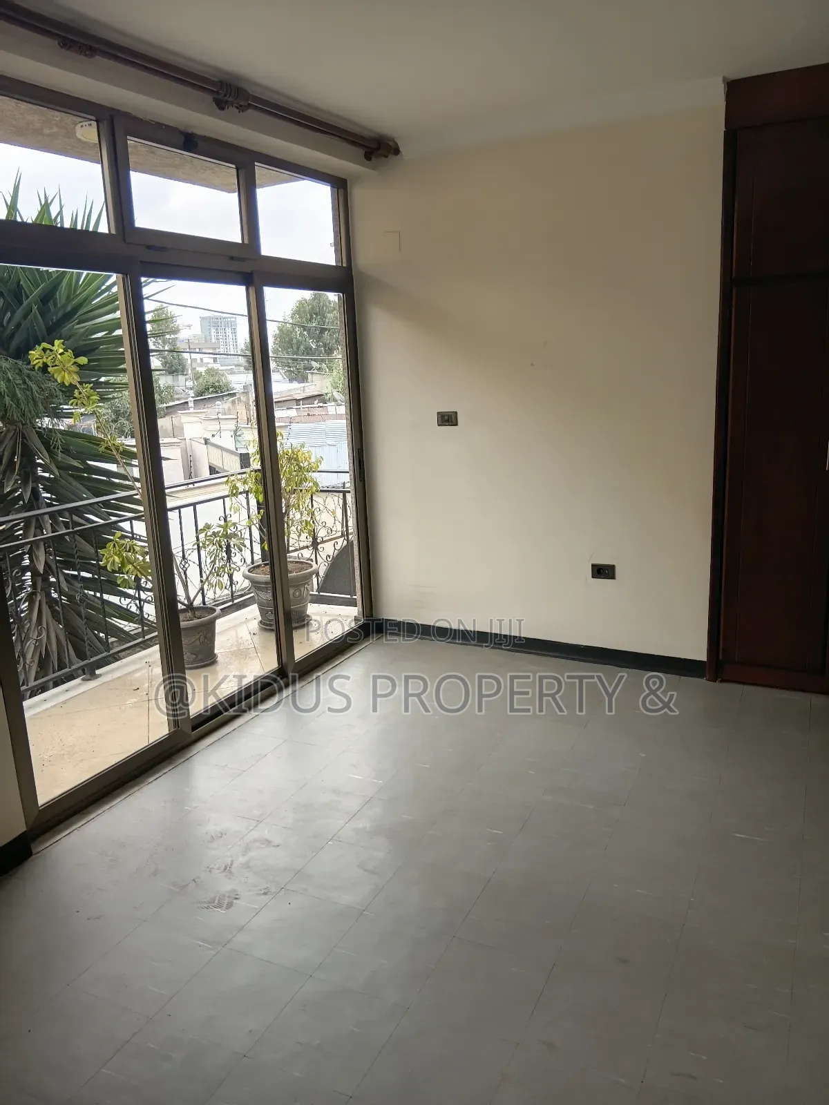 2bdrm Apartment in Lafto Mall(Adot), Lideta for rent