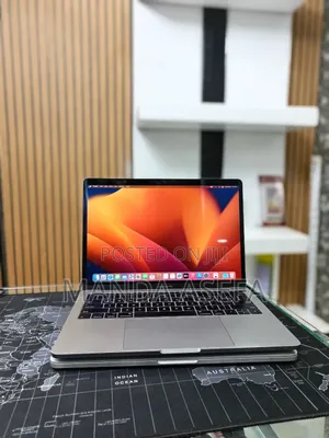 New Laptop Apple MacBook Pro 2017 8GB Intel Core i5 SSD 128GB
