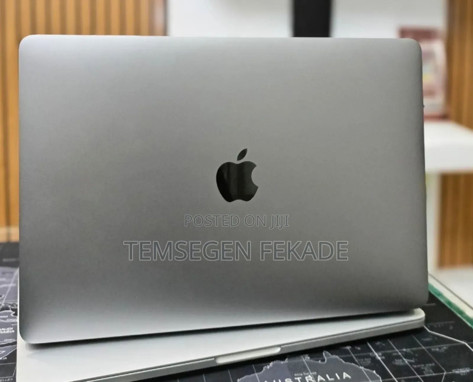 New Laptop Apple MacBook Pro 2017 8GB Intel Core i5 SSD 128GB