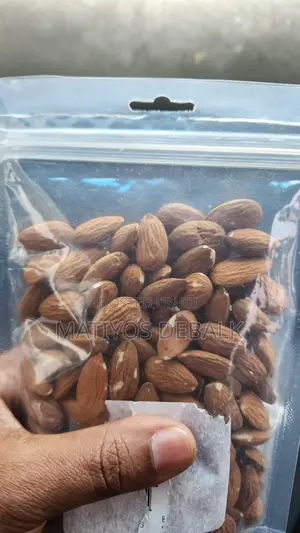 Almond Quality Imported