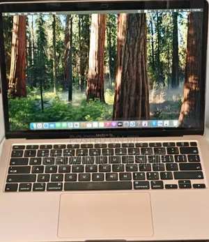 New Laptop Apple MacBook 2020 8GB Intel Core i3 SSD 256GB