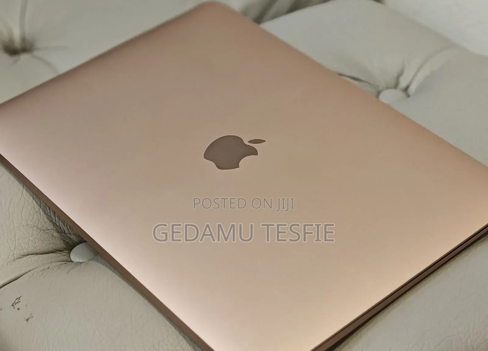 New Laptop Apple MacBook 2020 8GB Intel Core i3 SSD 256GB