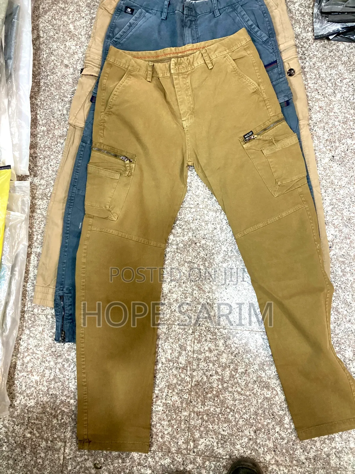 Multi Color Cargo