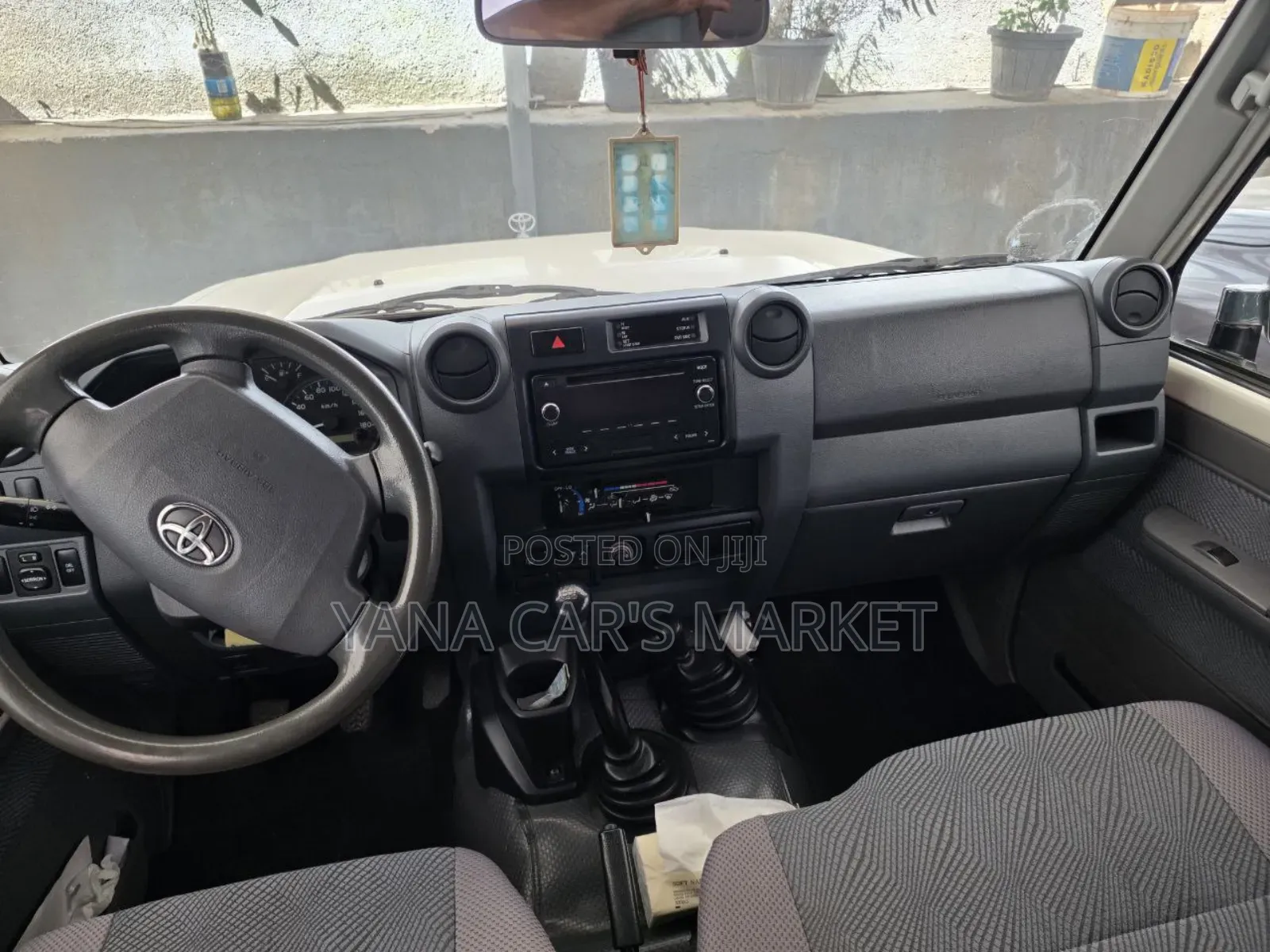 Toyota Land Cruiser 2014 White