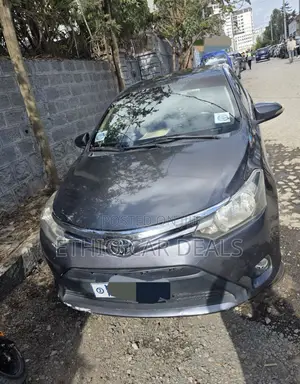 Toyota Yaris 2016 Black