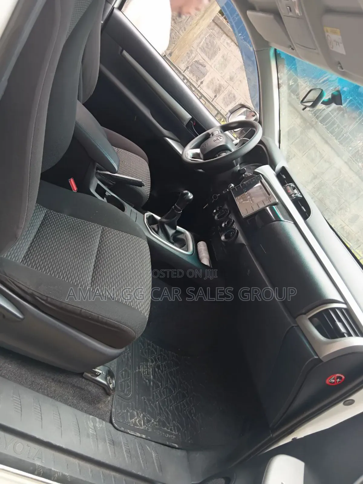 Toyota Hilux 2019 White