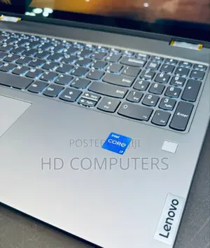 New Laptop Lenovo Yoga 7i 16GB Intel Core i7 SSD 512GB
