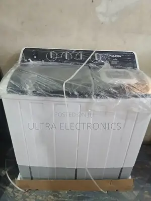 Falcon 16kg Semi-Automatic Twin Tub Washing Machine.