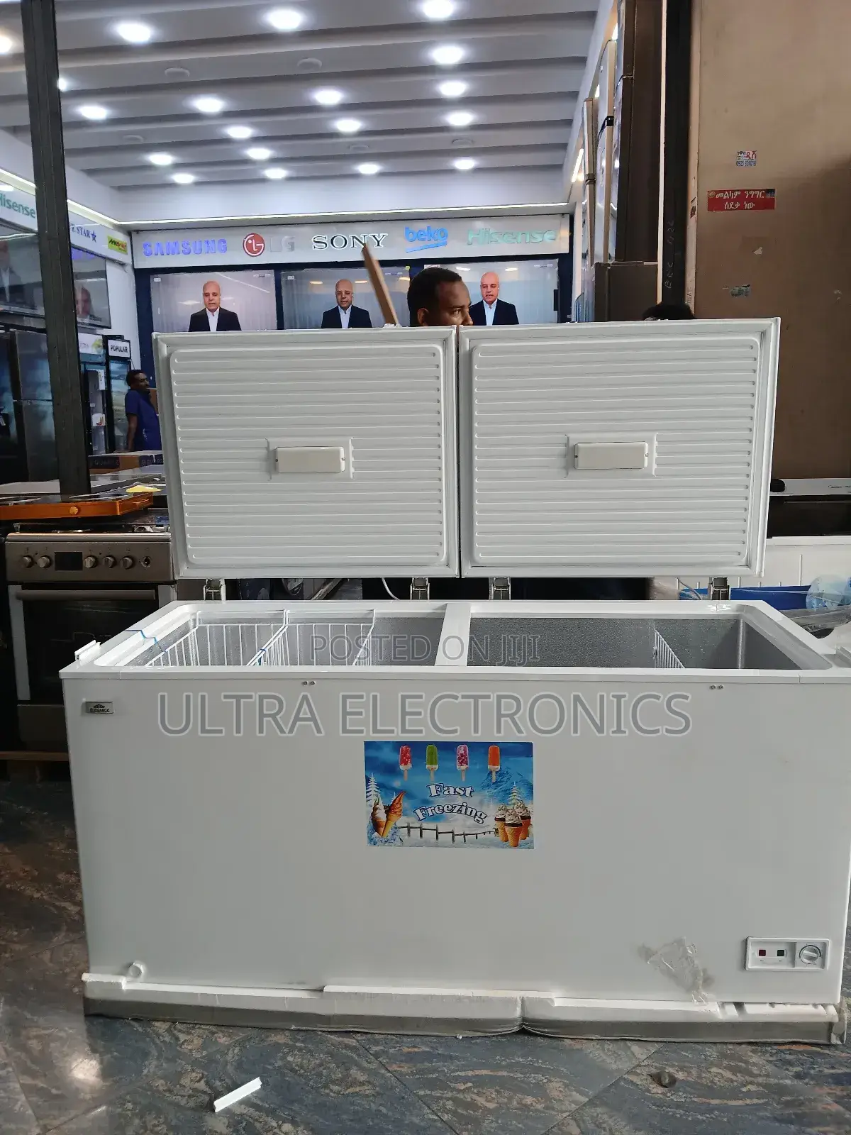 Elegance Chest Freezer Is a Large-Capacity Appliance for Commercial