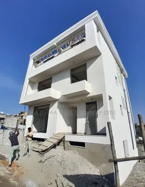 8bdrm House in Ayyat Area Inside, Yeka for sale