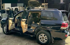 Toyota Land Cruiser 2012