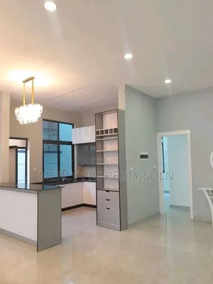 Furnished 8bdrm House in Bole for sale
