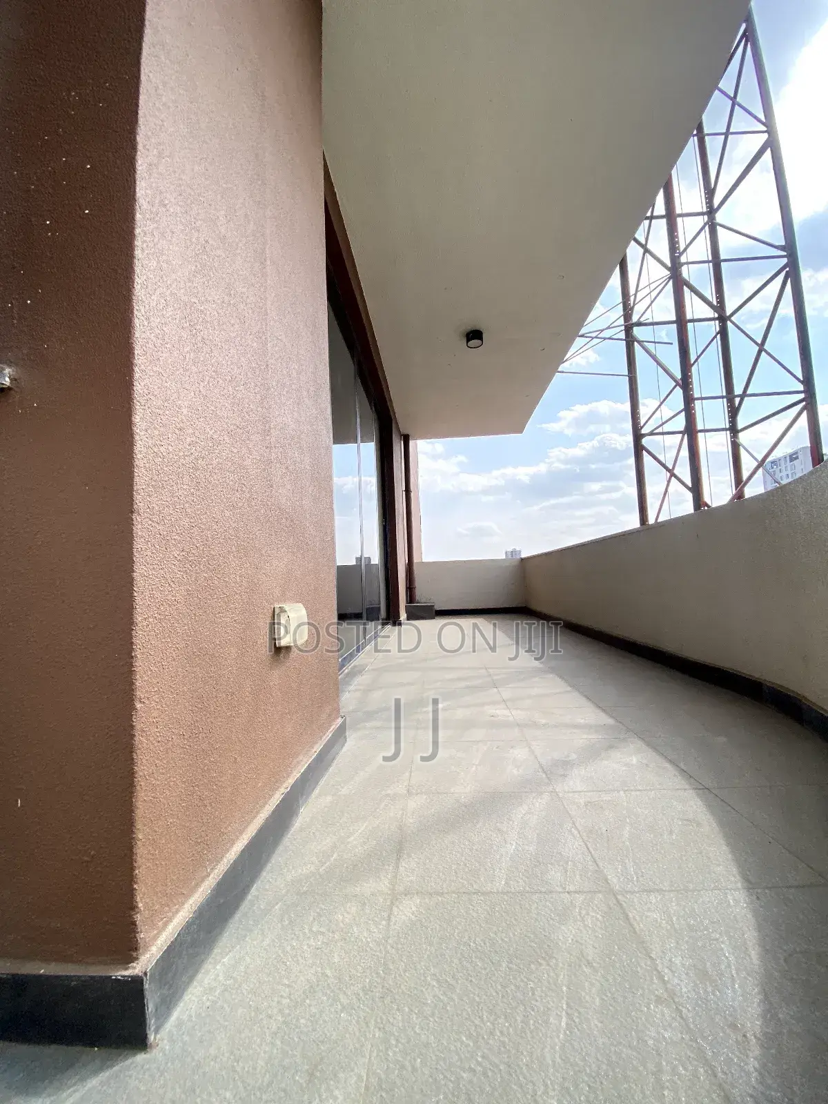 3bdrm Apartment in Kirkos for sale