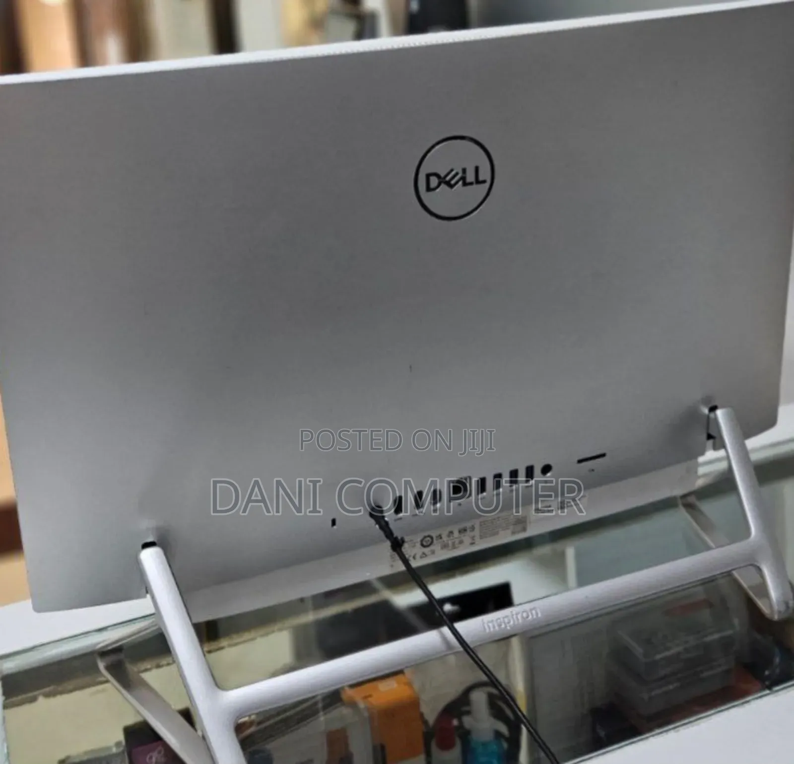 New Laptop Dell Inspiron 27 7710 12GB Intel Core i7 SSD 512GB