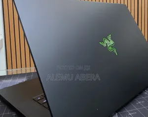 New Laptop Razer Blade 16GB Intel Core i7 SSD 512GB