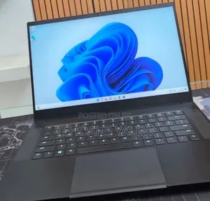 New Laptop Razer Blade 16GB Intel Core i7 SSD 512GB
