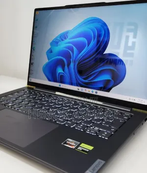 New Laptop Lenovo Yoga 710 32GB AMD Ryzen 7 SSD 512GB
