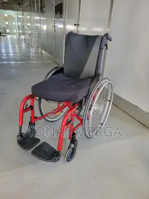 European Comfort Wheelchair切匋 Litestream Folding Wheelchair