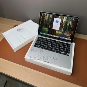 New Laptop Apple MacBook Air 2025 M4 13-inch 16GB Apple M4 SSD 16 GB