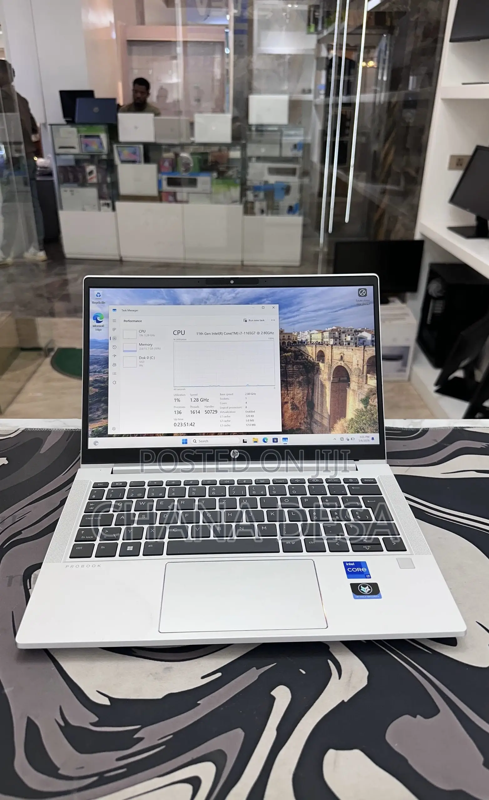 New Laptop HP 16GB Intel Core i7 SSD 256GB