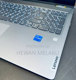 New Laptop Lenovo Yoga 7i 16GB Intel Core i7 SSD 512GB
