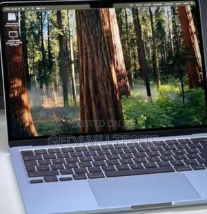 New Laptop Apple MacBook Air 2025 M4 13-inch 16GB SSD 256GB