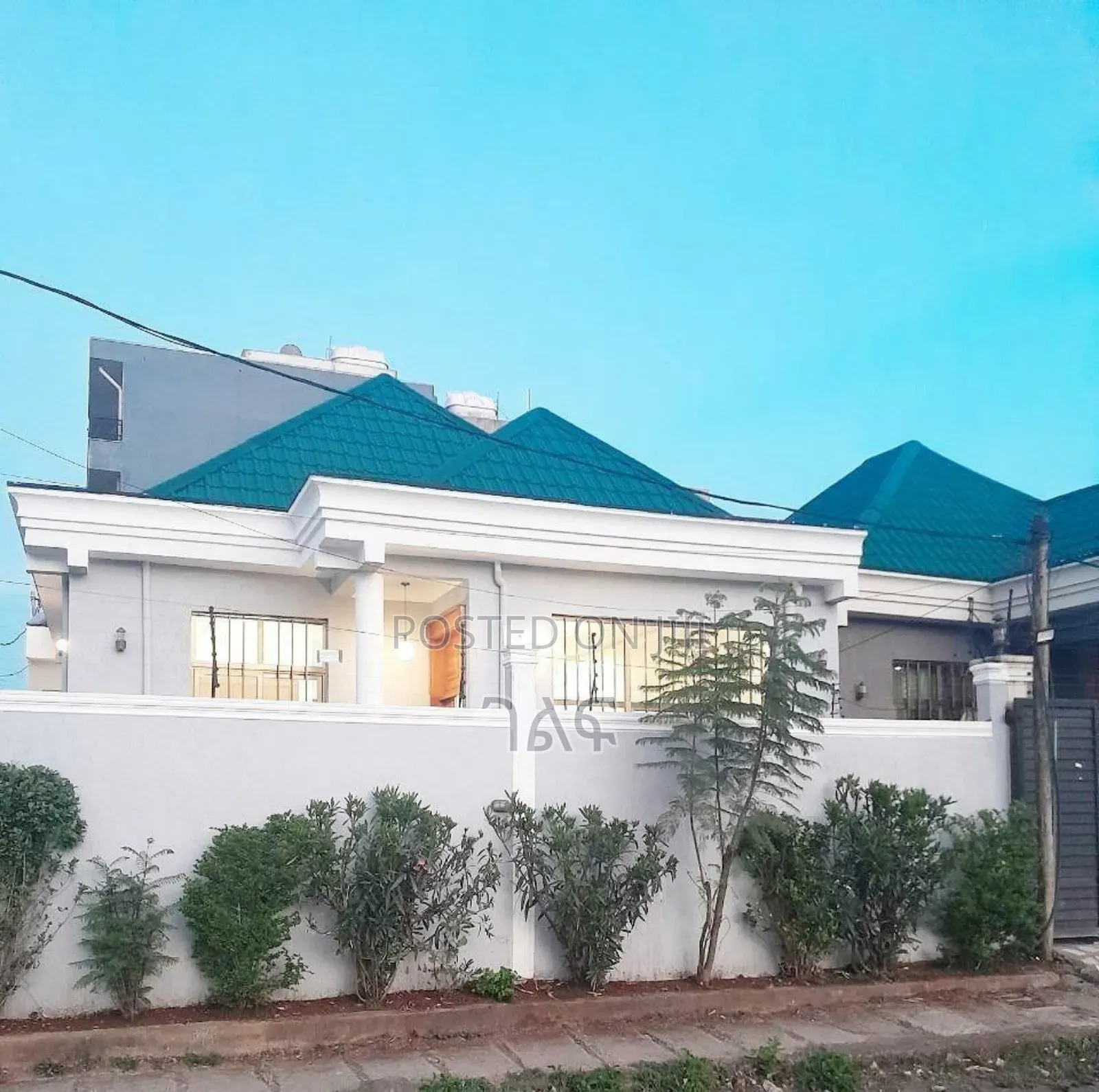 3bdrm Villa in የሚሸጥ ቪላ አያት 150 ካሬ, Bole for sale