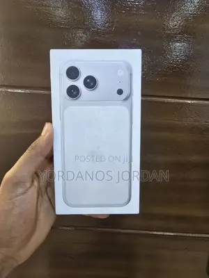 New Apple iPhone 17 Pro Max 256 GB Silver