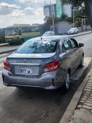 Mitsubishi Attrage 2021 Gray