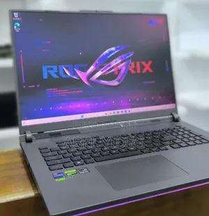 New Laptop Asus ROG Strix G17 16GB Intel Core i9 SSD 1T