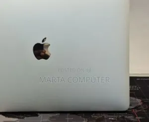 New Laptop Apple MacBook Pro 2016 8GB Intel Core i5 SSD 256GB