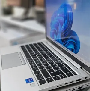 New Laptop HP EliteBook 840 G8 16GB Intel Core i7 SSD 512GB