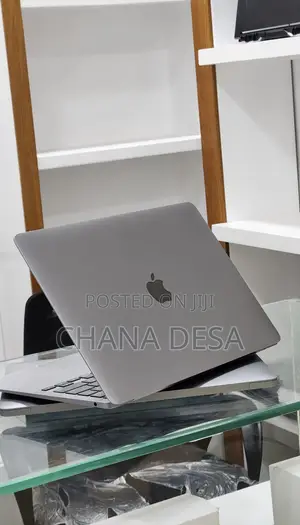 New Laptop Apple MacBook Pro M1 8GB Apple M1 SSD 256GB