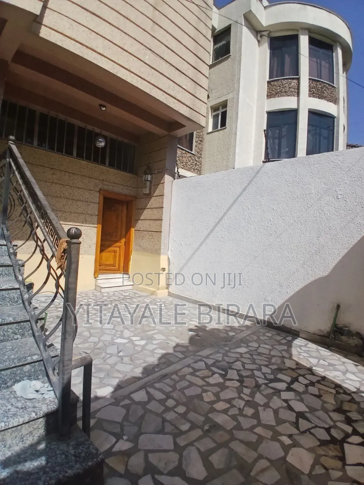 Furnished 7bdrm Farm House in ሬራውድ G+2, Bole for sale