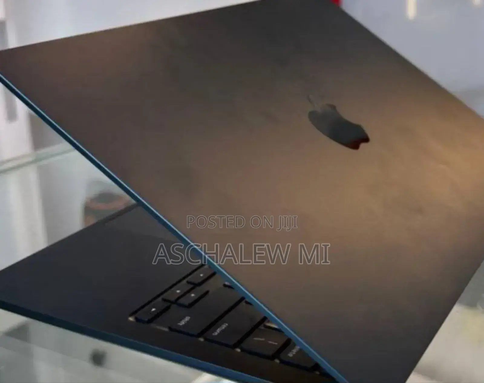 New Laptop Apple MacBook Air 2024 M3 15-inch 16GB Apple M3 SSD 512GB